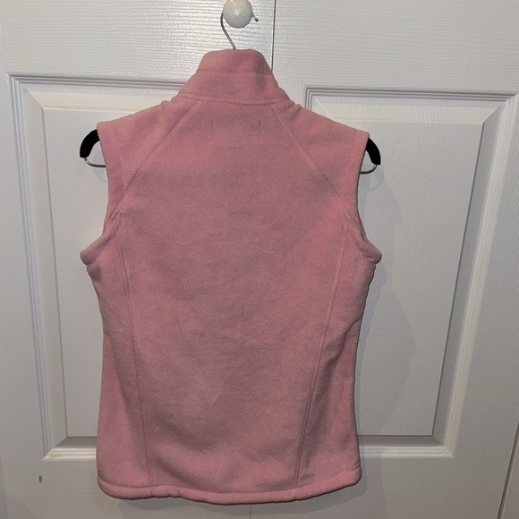 Pale pink fleece vest full zipper front and 2 zipper front pockets 100 Polyester - Picture 2 of 2